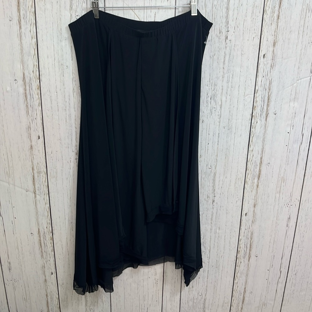 Chico’s Travelers Size 3 Black Asymmetrical Skirt